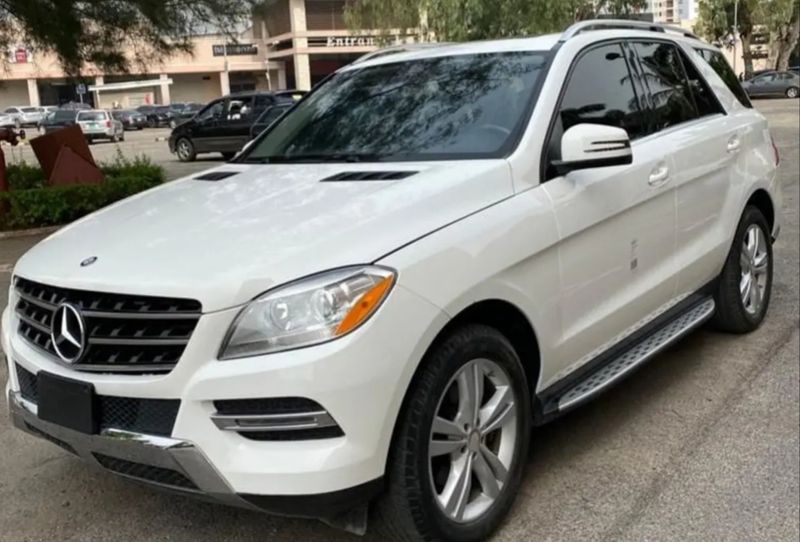 Thumbnail 3 of 2014 Mercedes-Benz ML-Class XL